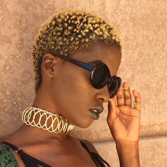 Kobain Oval Shades - Picture 4 of 8